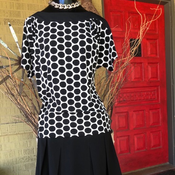 New York & Company Stretch Polka Dot Top S - Picture 6 of 12